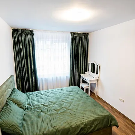 3 Royal Apartment Brasov